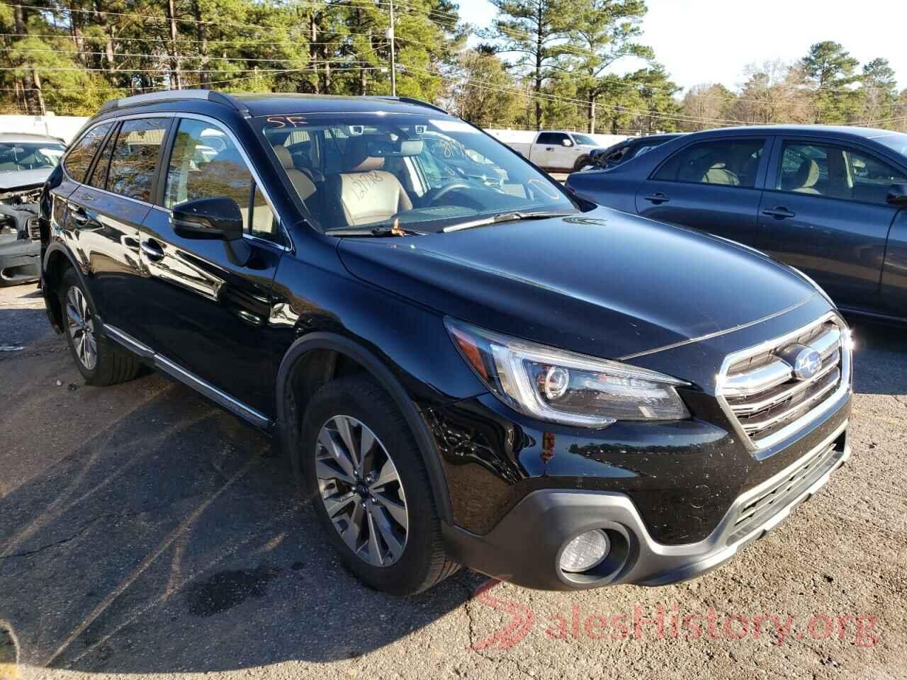 4S4BSATC0J3265026 2018 SUBARU OUTBACK