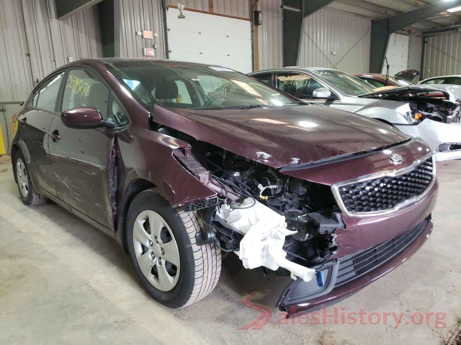 3KPFK4A70JE183092 2018 KIA FORTE