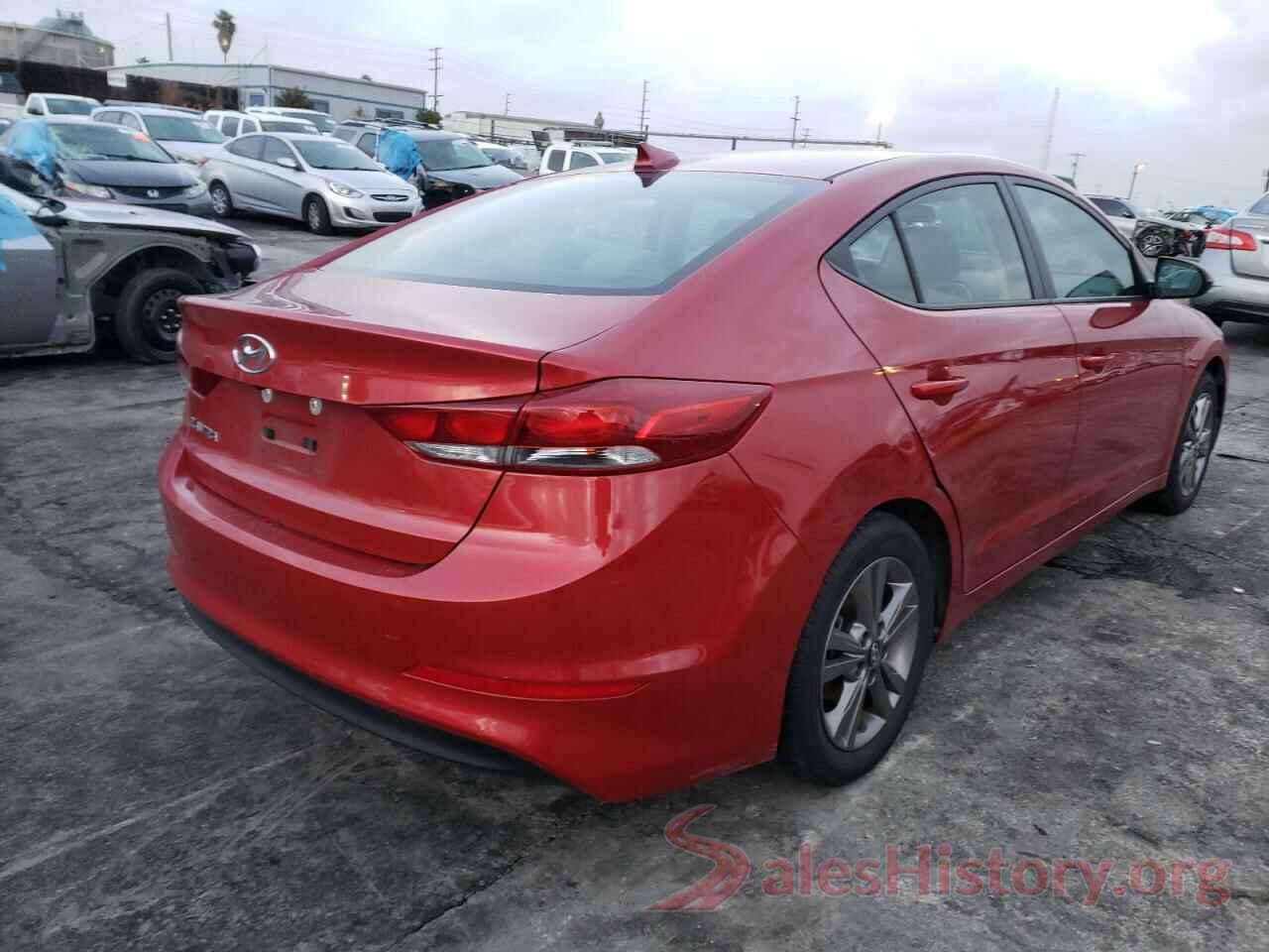 5NPD84LF4JH335929 2018 HYUNDAI ELANTRA