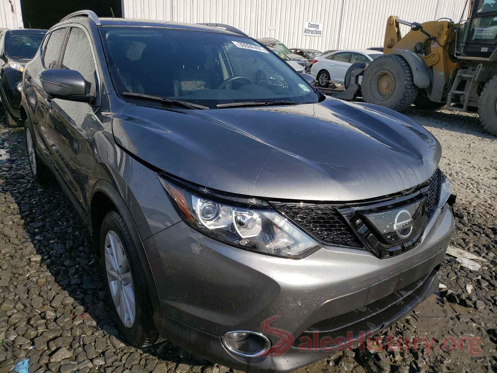 JN1BJ1CR1JW266621 2018 NISSAN ROGUE