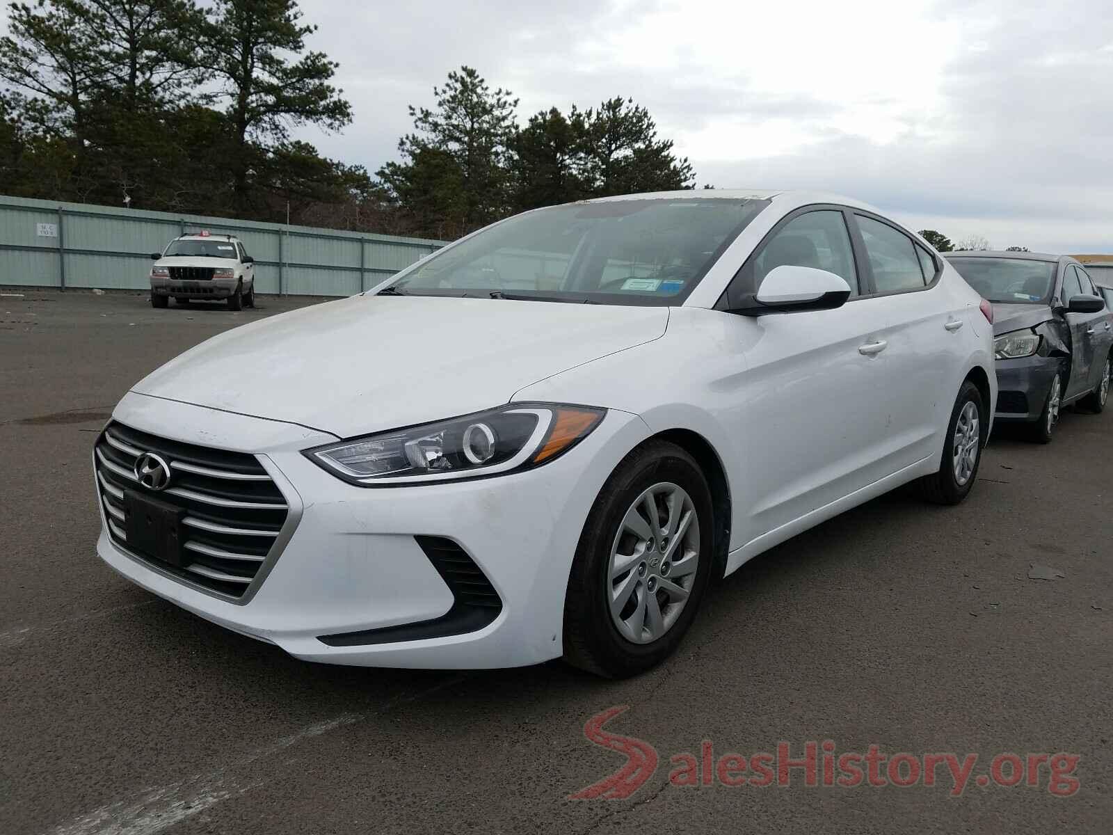 5NPD74LF5JH371101 2018 HYUNDAI ELANTRA