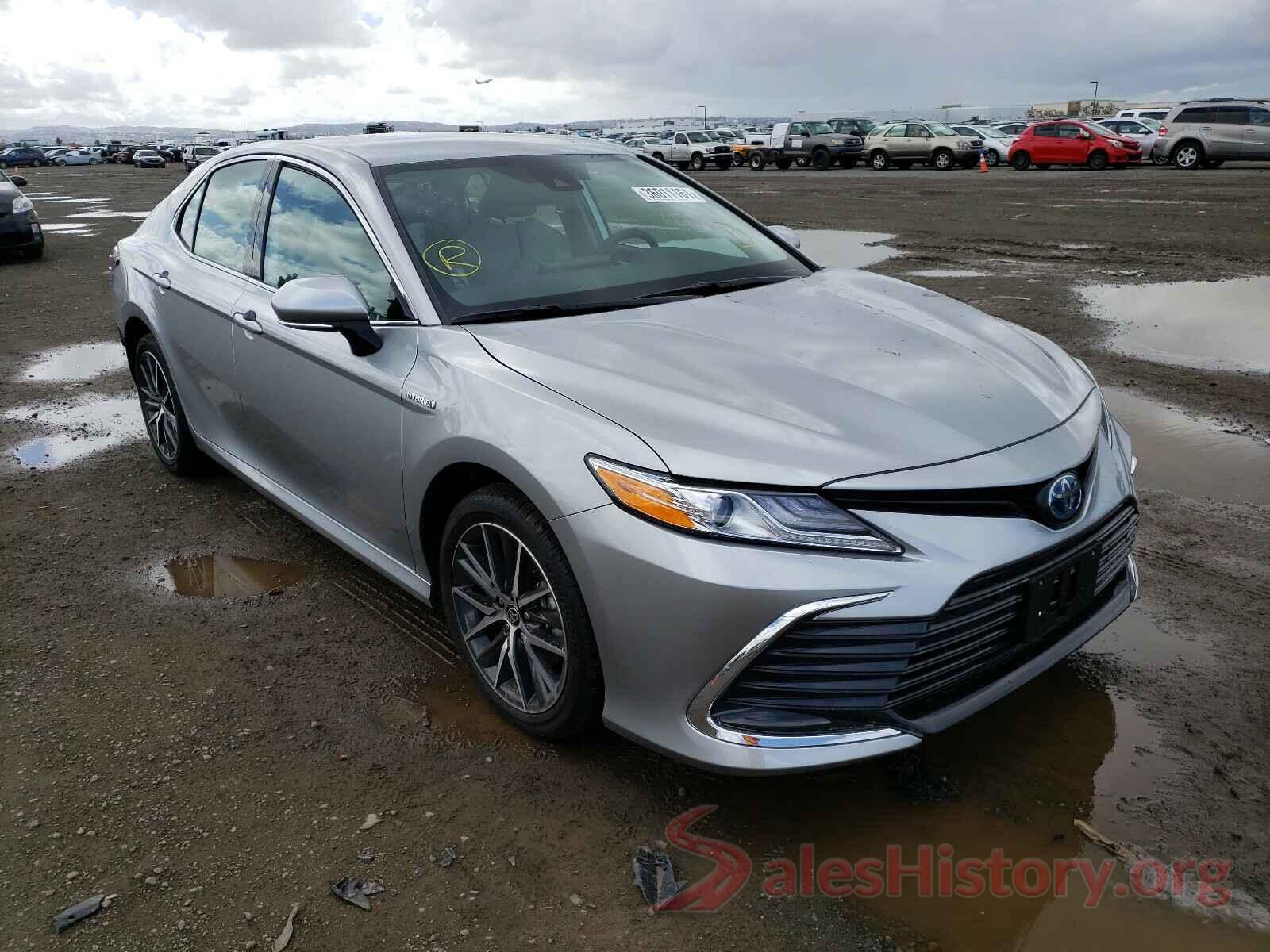 4T1F31AK2MU550818 2021 TOYOTA CAMRY