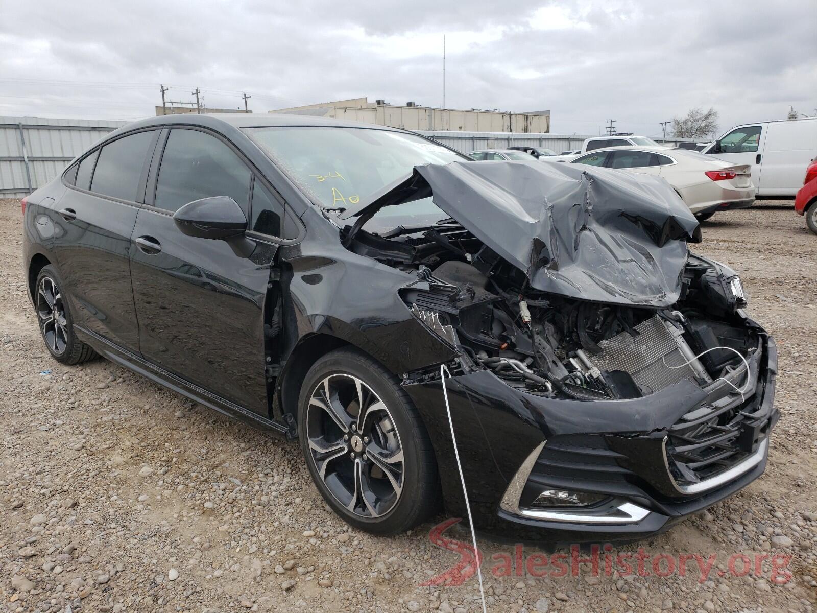 1G1BE5SMXK7117367 2019 CHEVROLET CRUZE