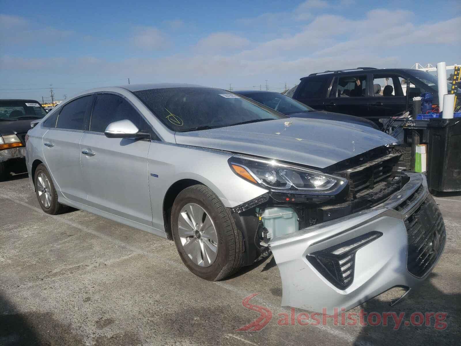 KMHE24L3XKA090974 2019 HYUNDAI SONATA