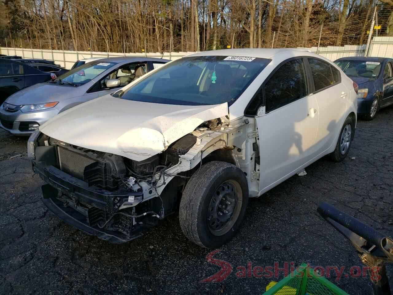 3KPFK4A75JE266422 2018 KIA FORTE