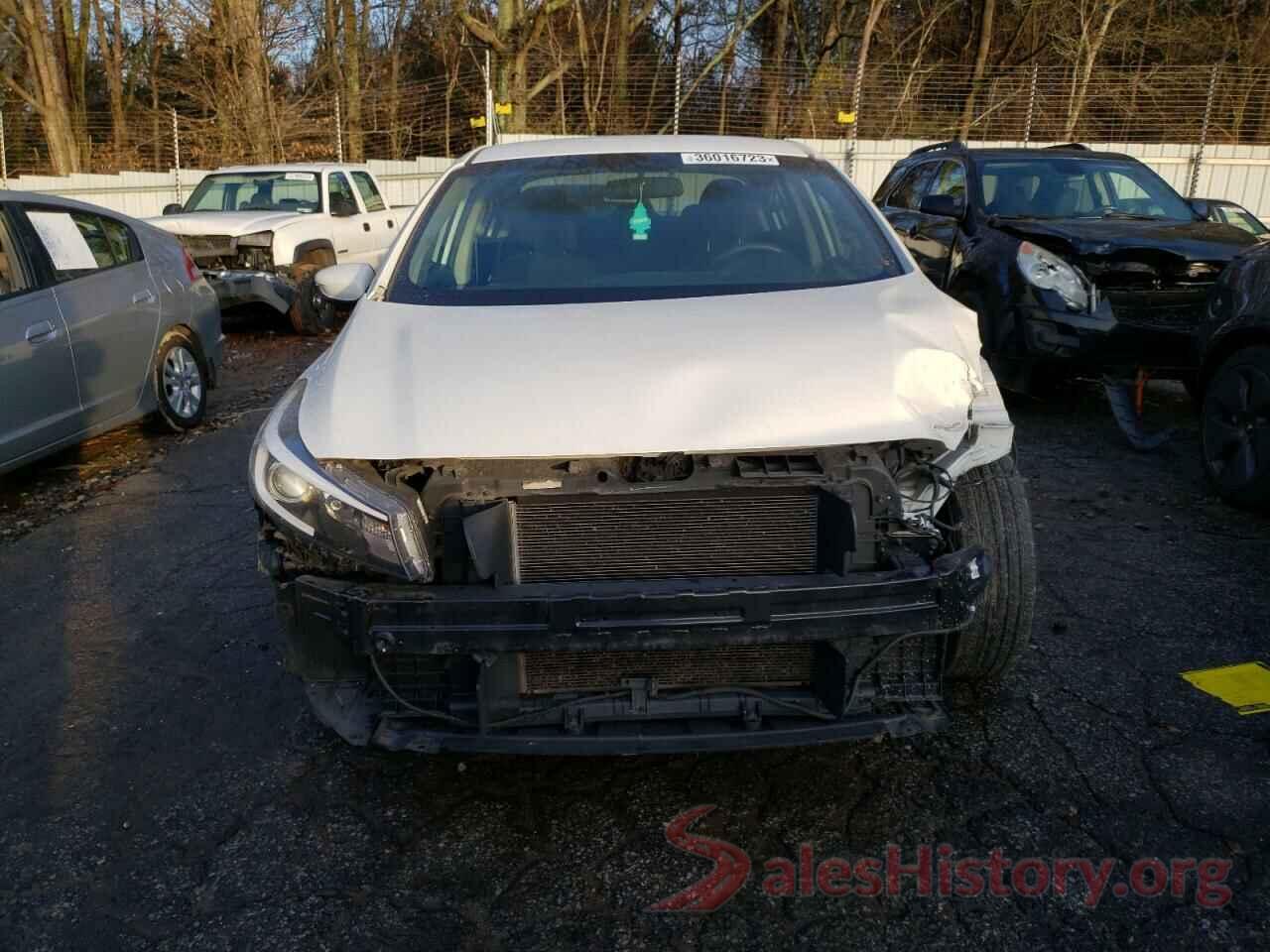 3KPFK4A75JE266422 2018 KIA FORTE