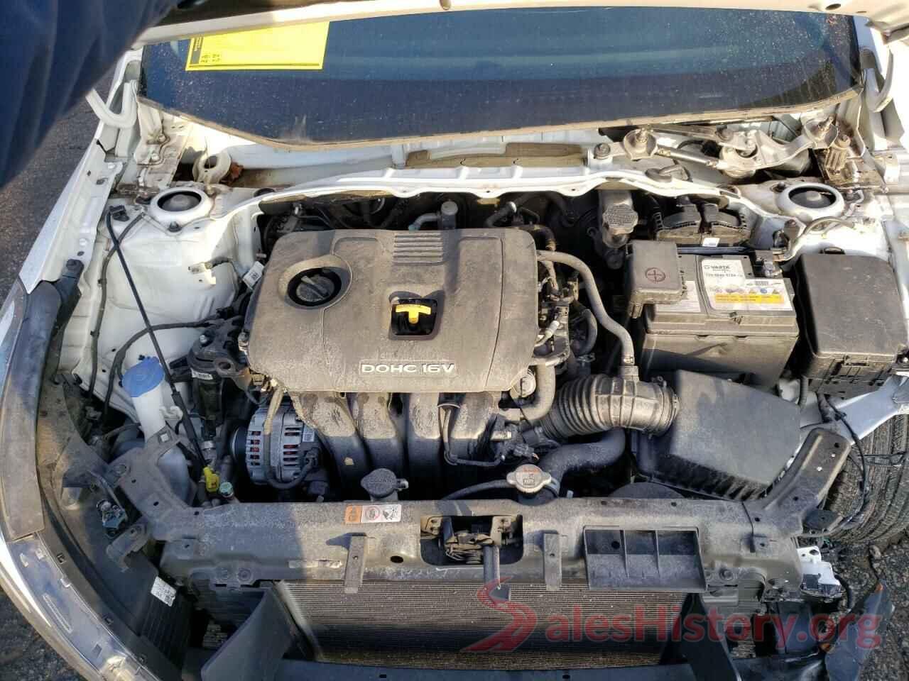 3KPFK4A75JE266422 2018 KIA FORTE