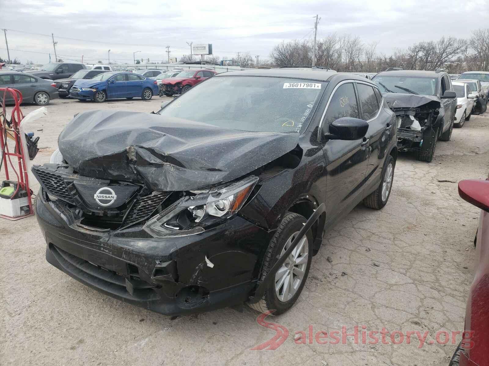 JN1BJ1CP2JW189417 2018 NISSAN ROGUE