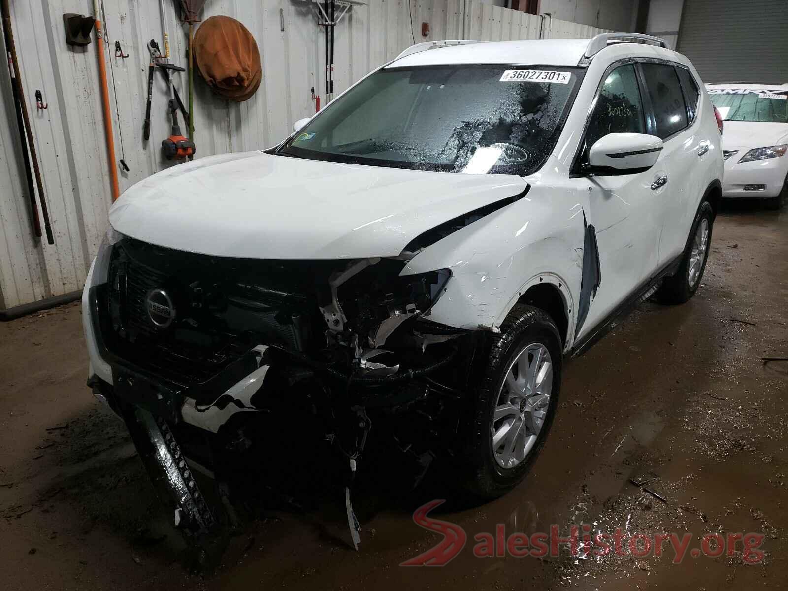 KNMAT2MT9JP589781 2018 NISSAN ROGUE