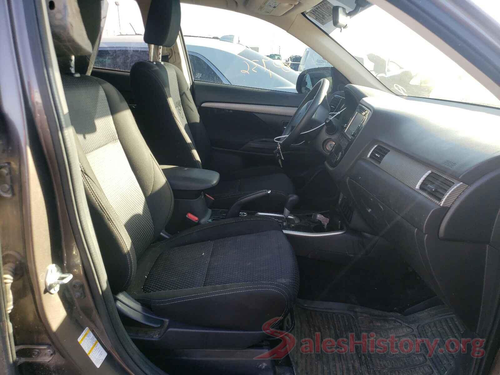 JA4AZ2A37JZ006268 2018 MITSUBISHI OUTLANDER