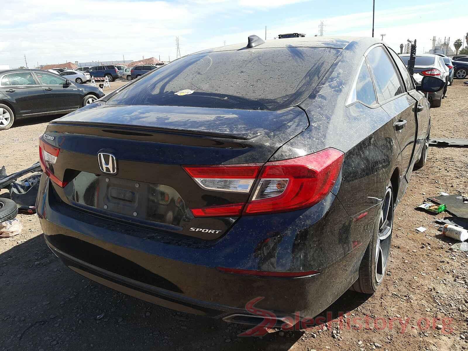 1HGCV1F30JA134526 2018 HONDA ACCORD