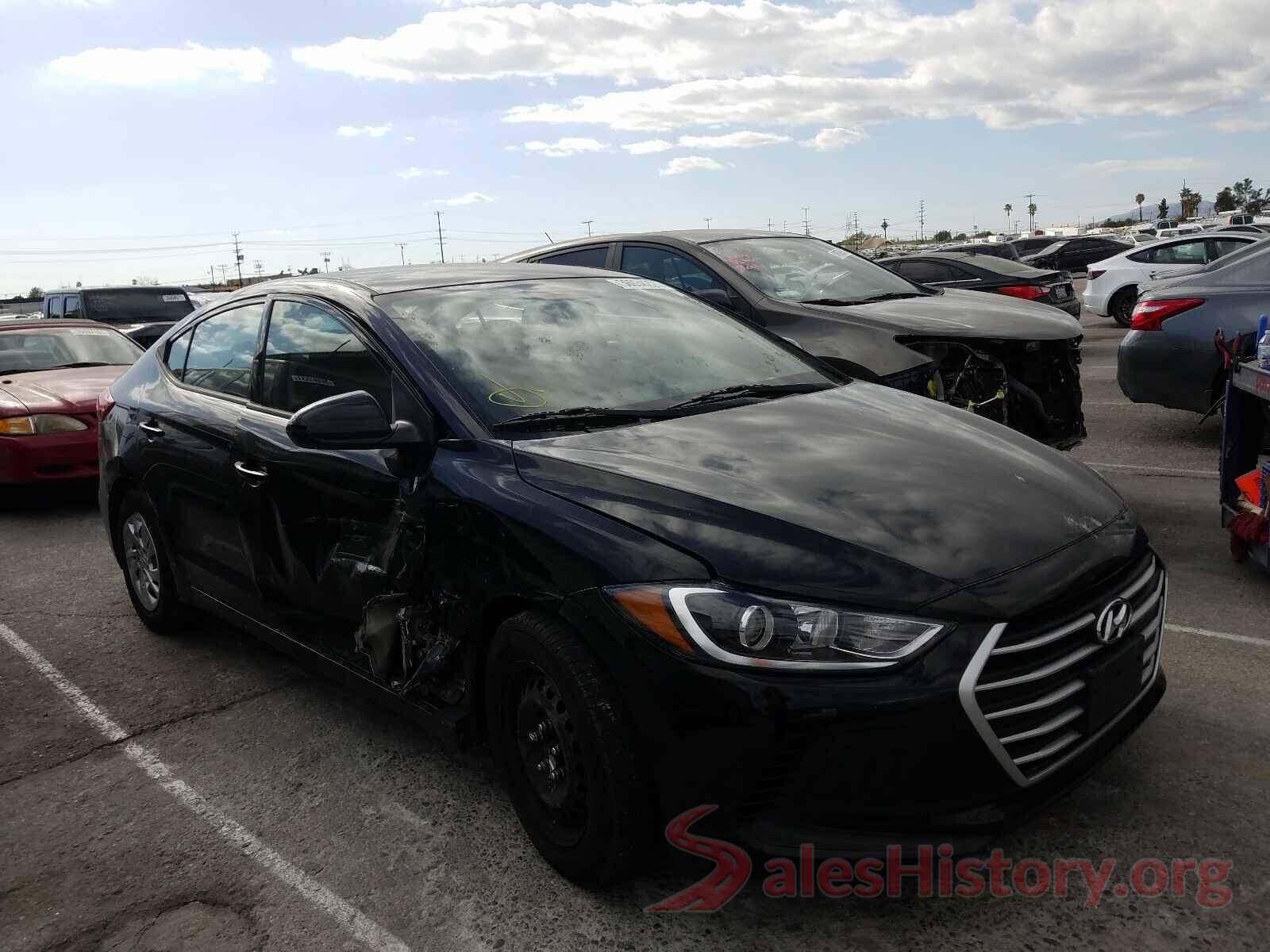 5NPD74LF9JH233402 2018 HYUNDAI ELANTRA