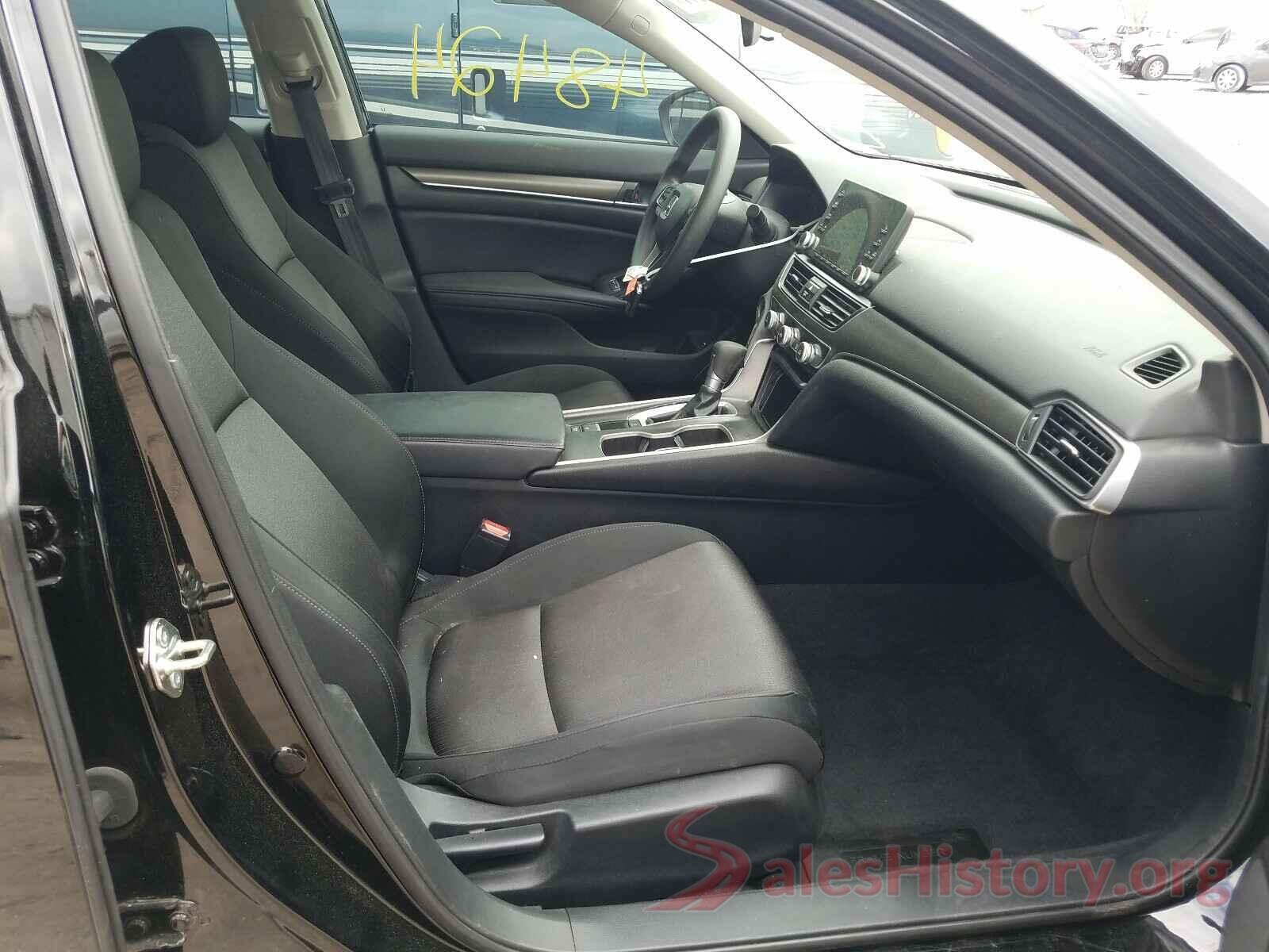 1HGCV1F12JA207202 2018 HONDA ACCORD