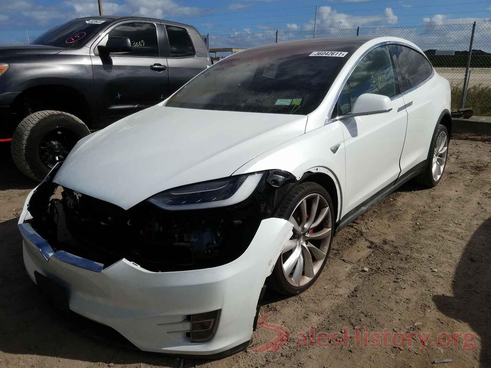 5YJXCAE4XGF006827 2016 TESLA MODEL X