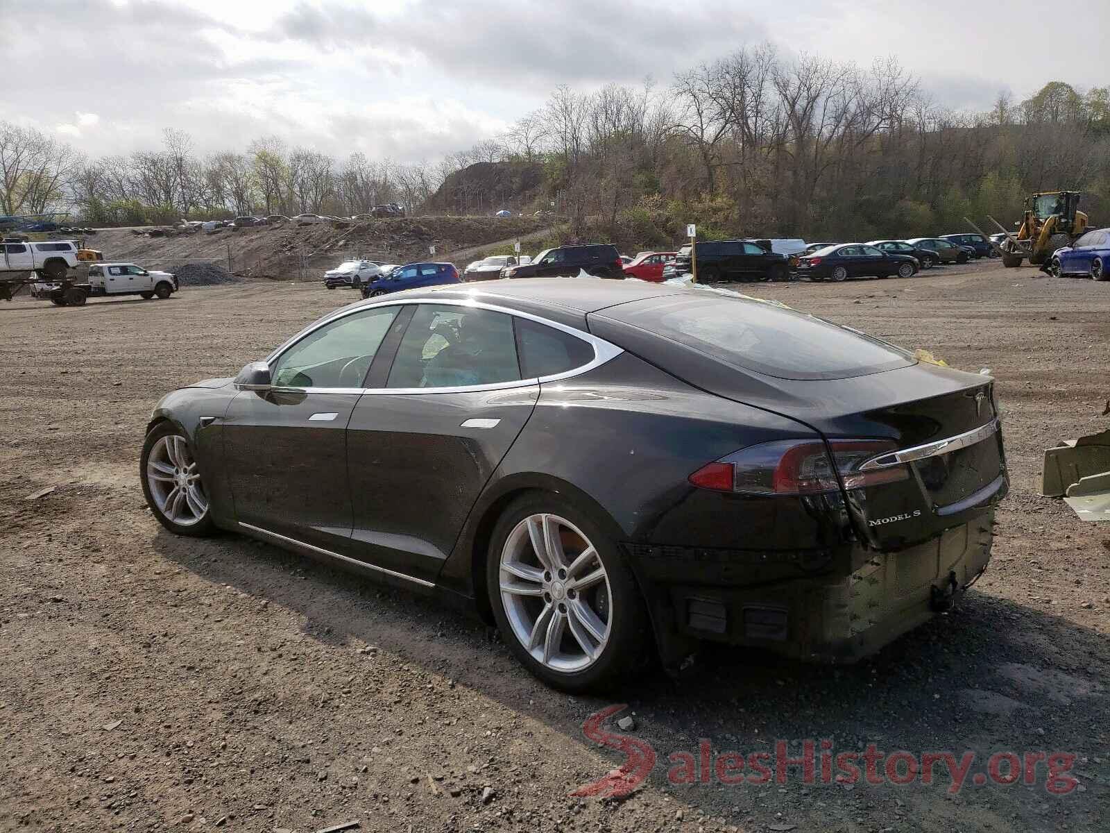 5YJSA1E21JF243910 2018 TESLA MODEL S