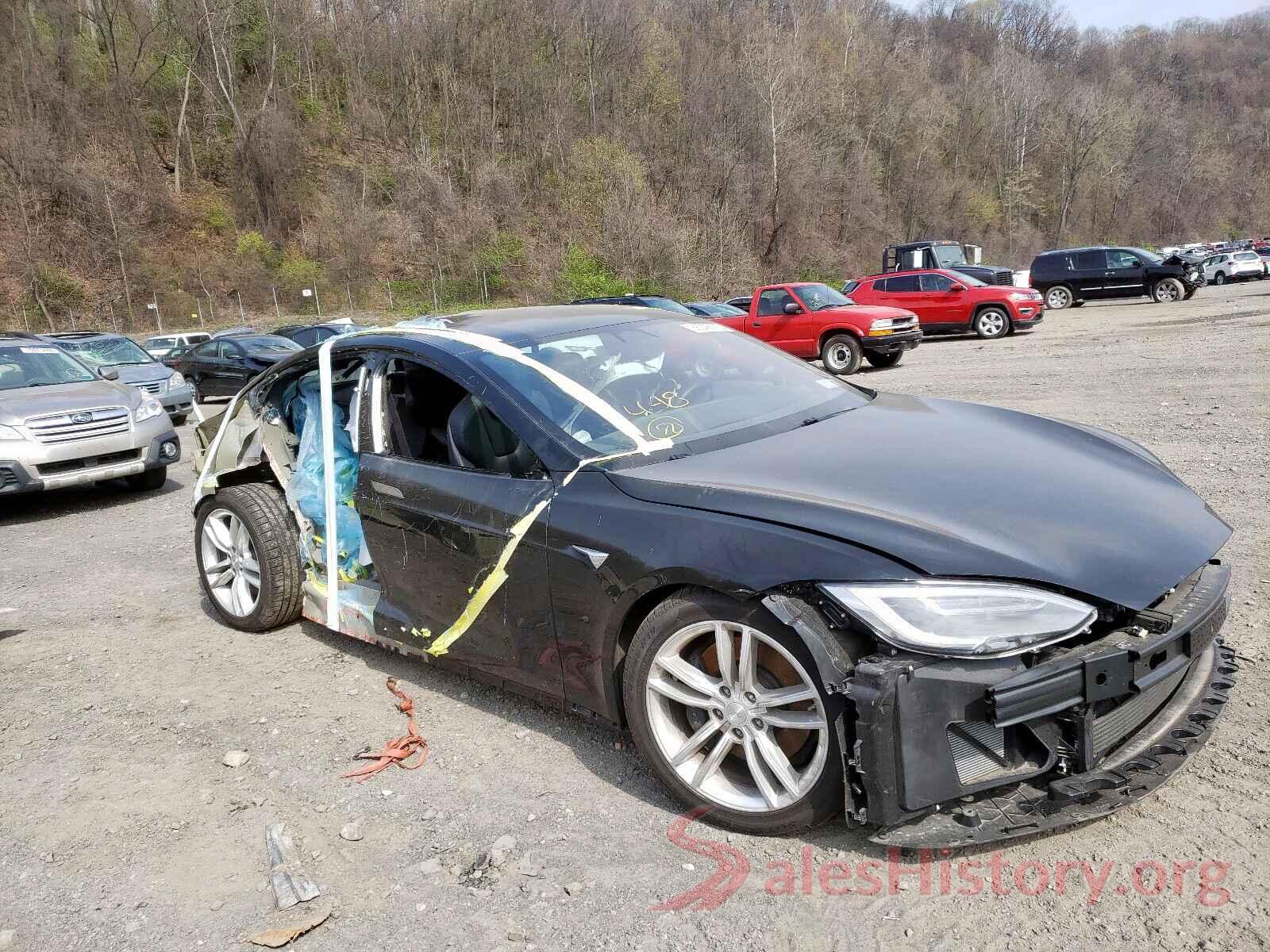 5YJSA1E21JF243910 2018 TESLA MODEL S