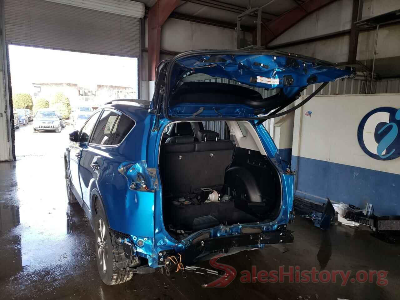 JTMDJREV7JD199646 2018 TOYOTA RAV4