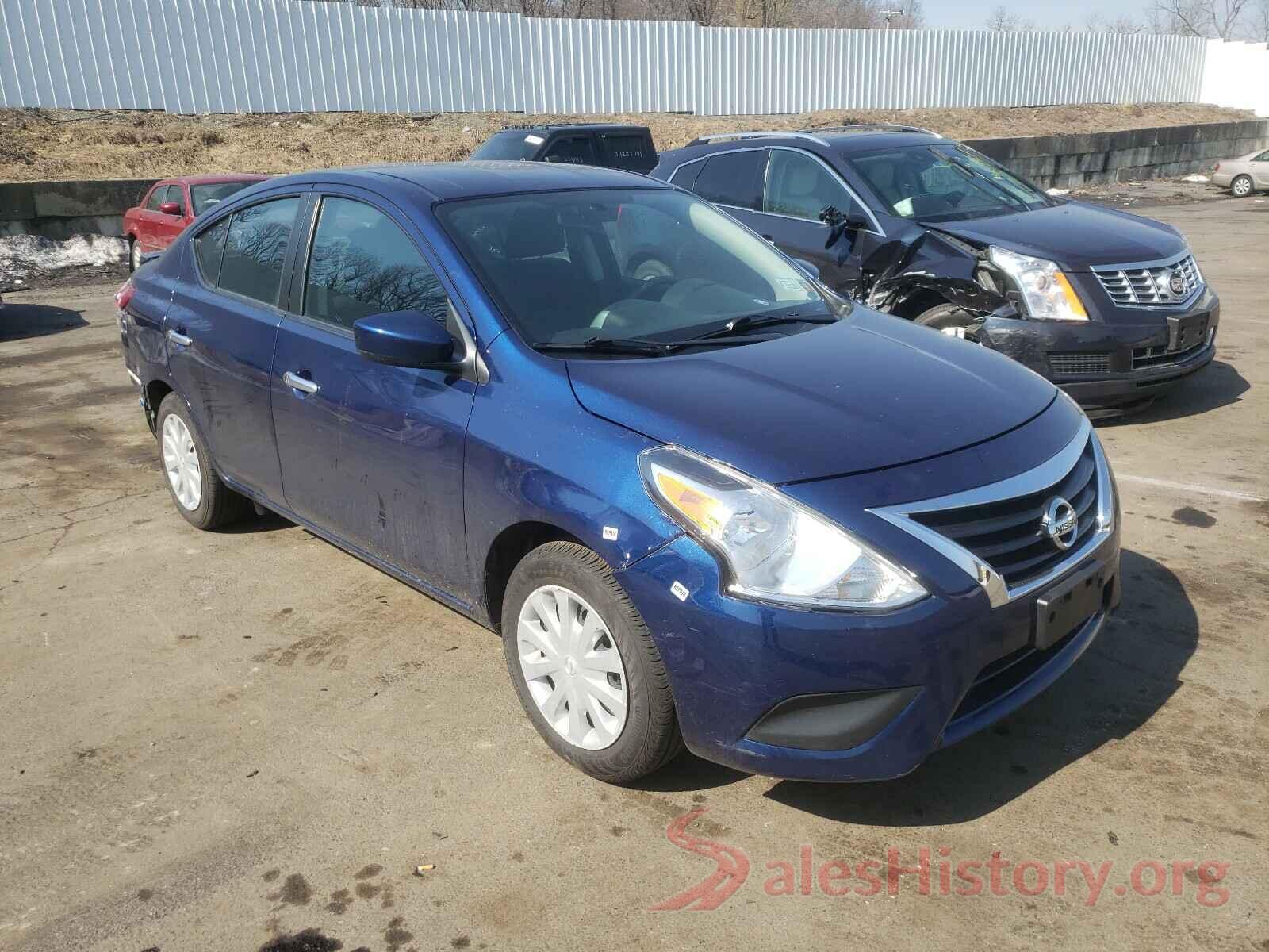 3N1CN7AP8JL800569 2018 NISSAN VERSA