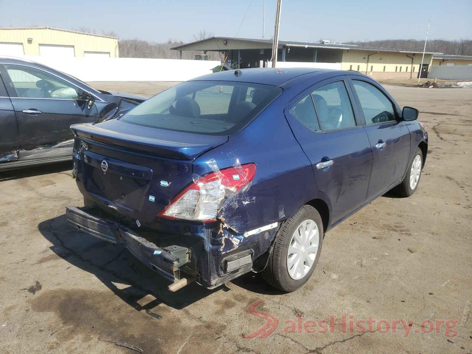 3N1CN7AP8JL800569 2018 NISSAN VERSA