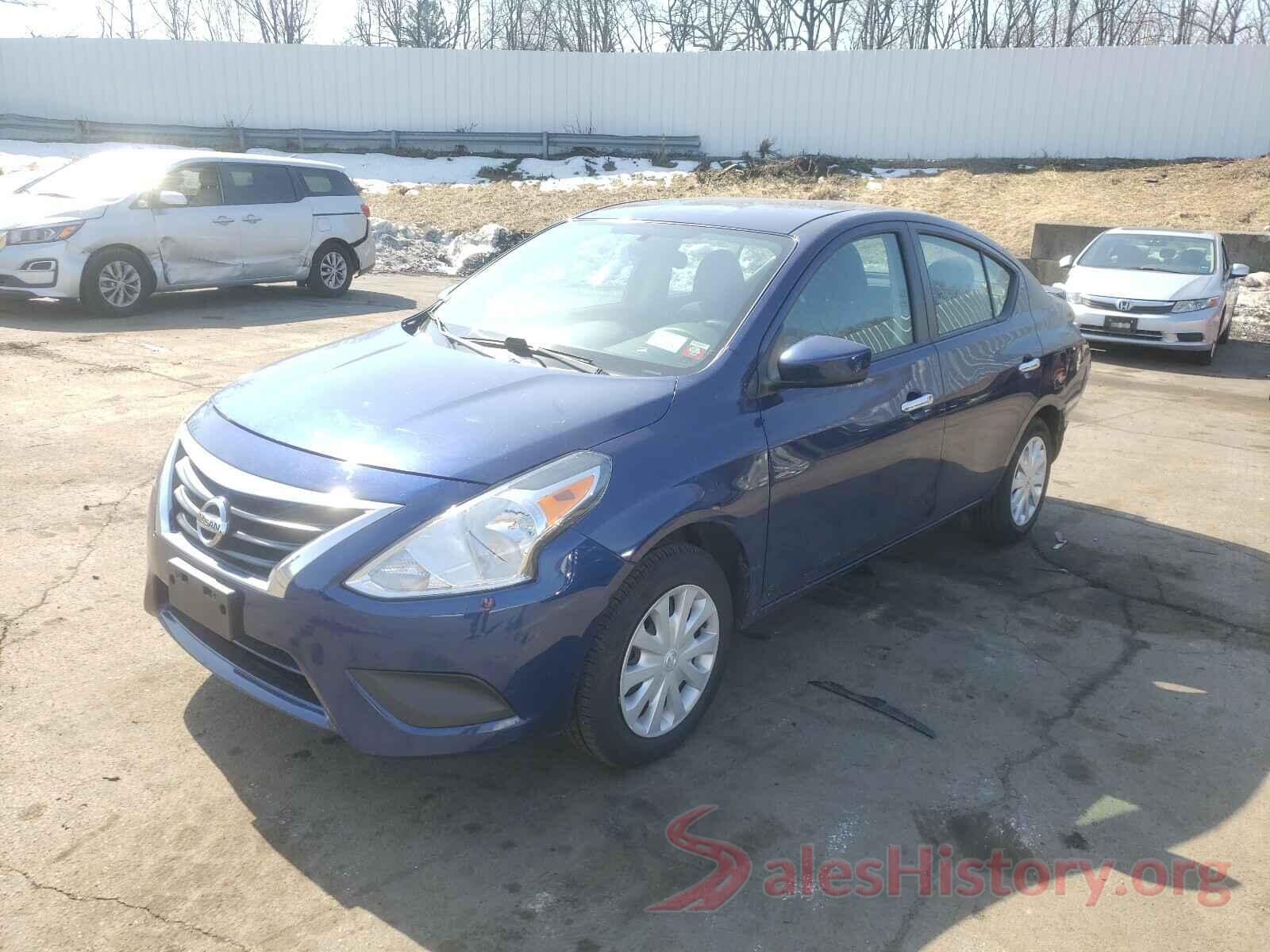 3N1CN7AP8JL800569 2018 NISSAN VERSA