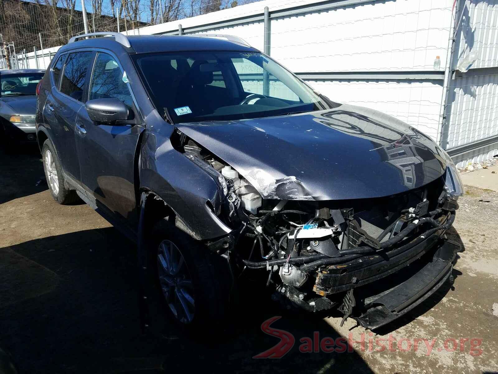 KNMAT2MV9HP613587 2017 NISSAN ROGUE