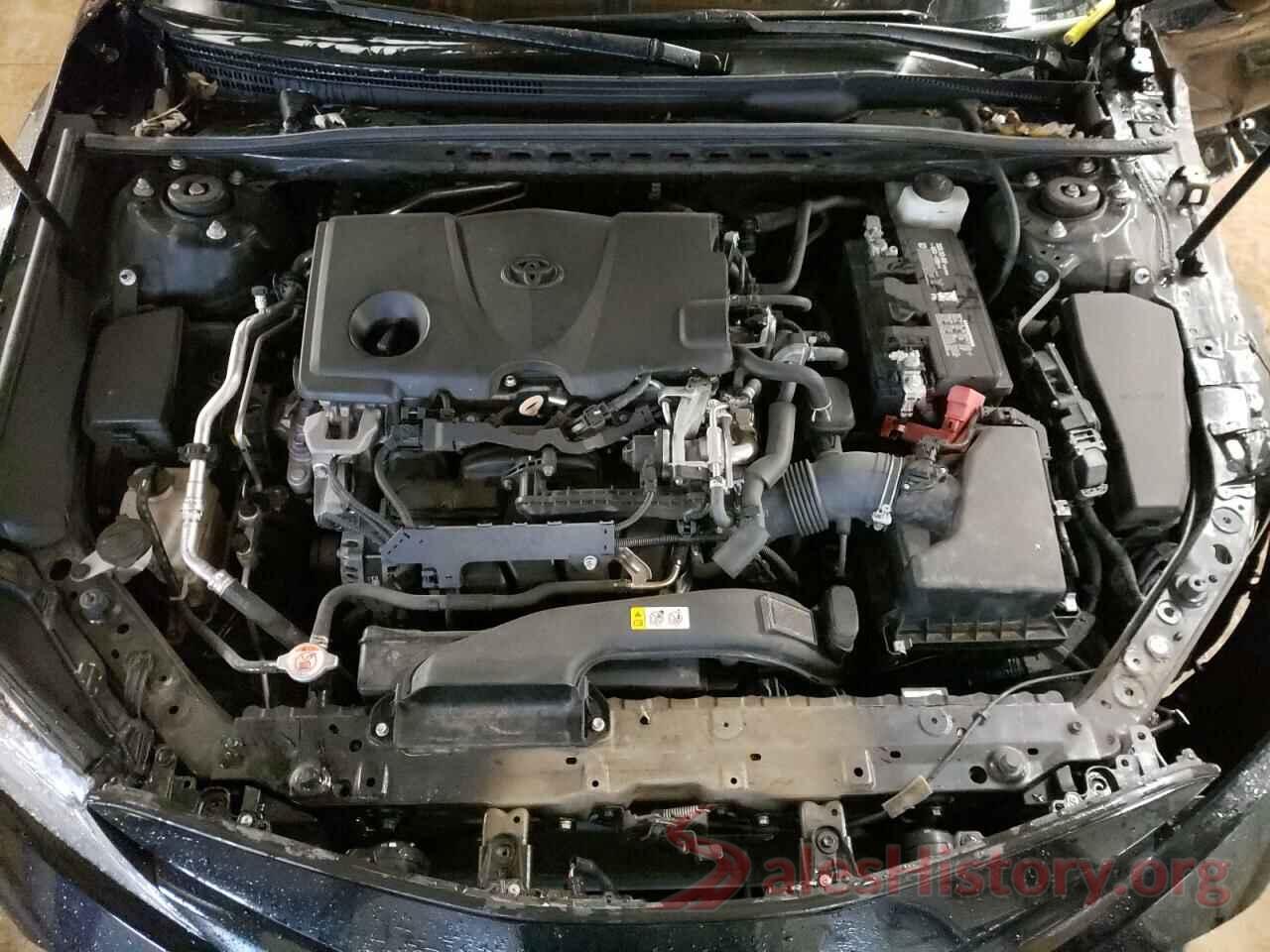 4T1B11HK8JU042116 2018 TOYOTA CAMRY