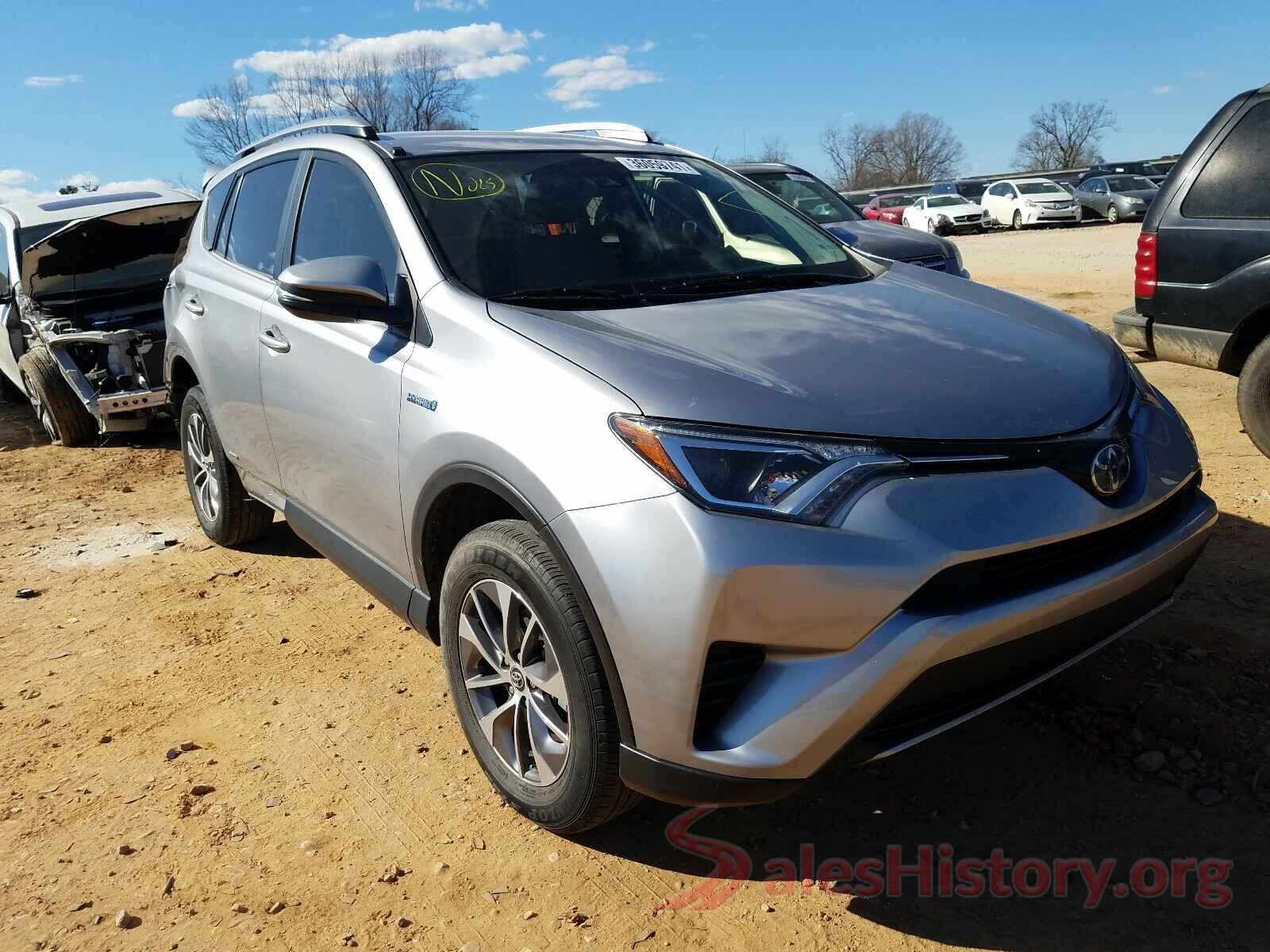 JTMRJREV8JD174714 2018 TOYOTA RAV4