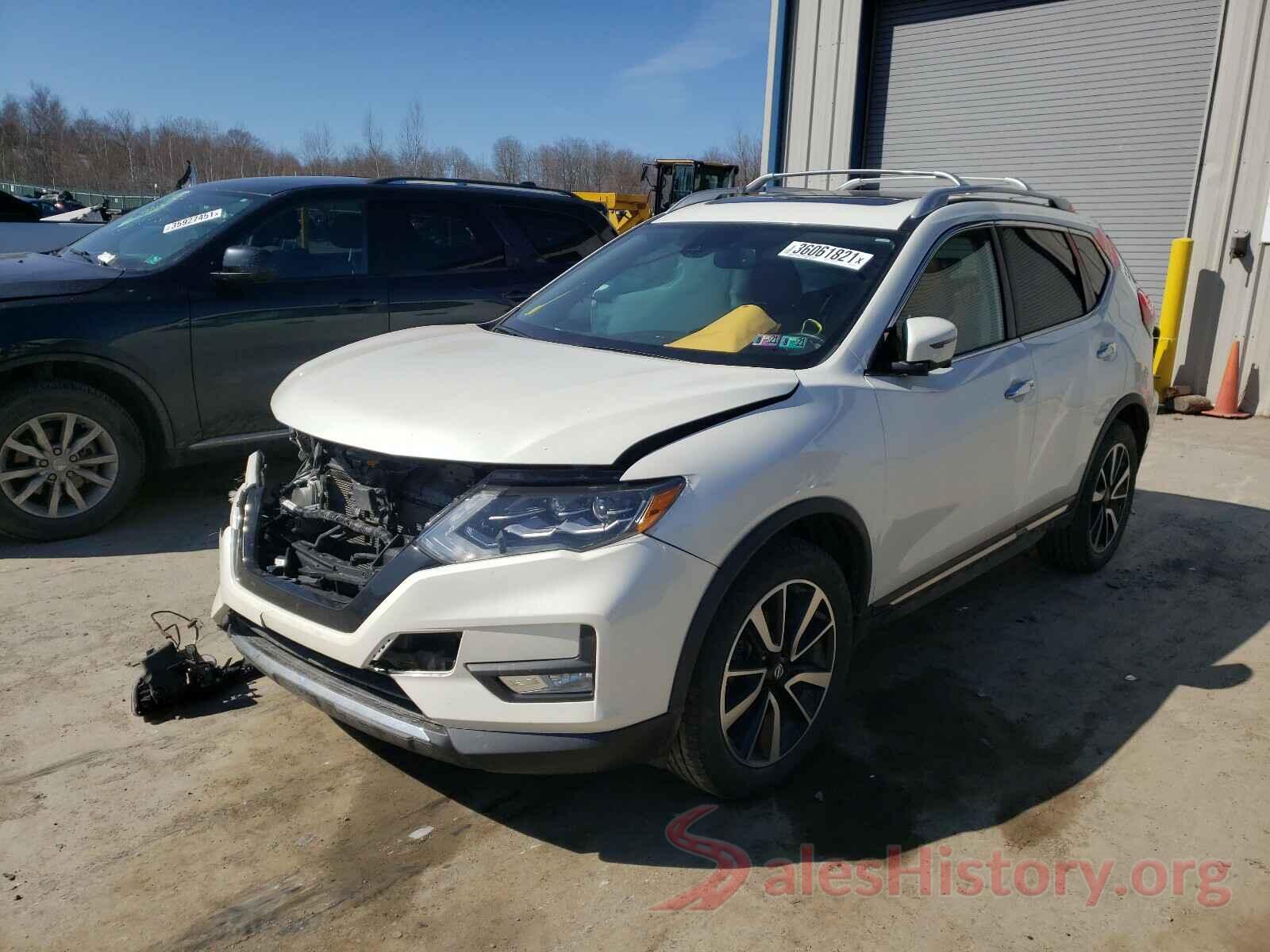 JN8AT2MV0JW321777 2018 NISSAN ROGUE