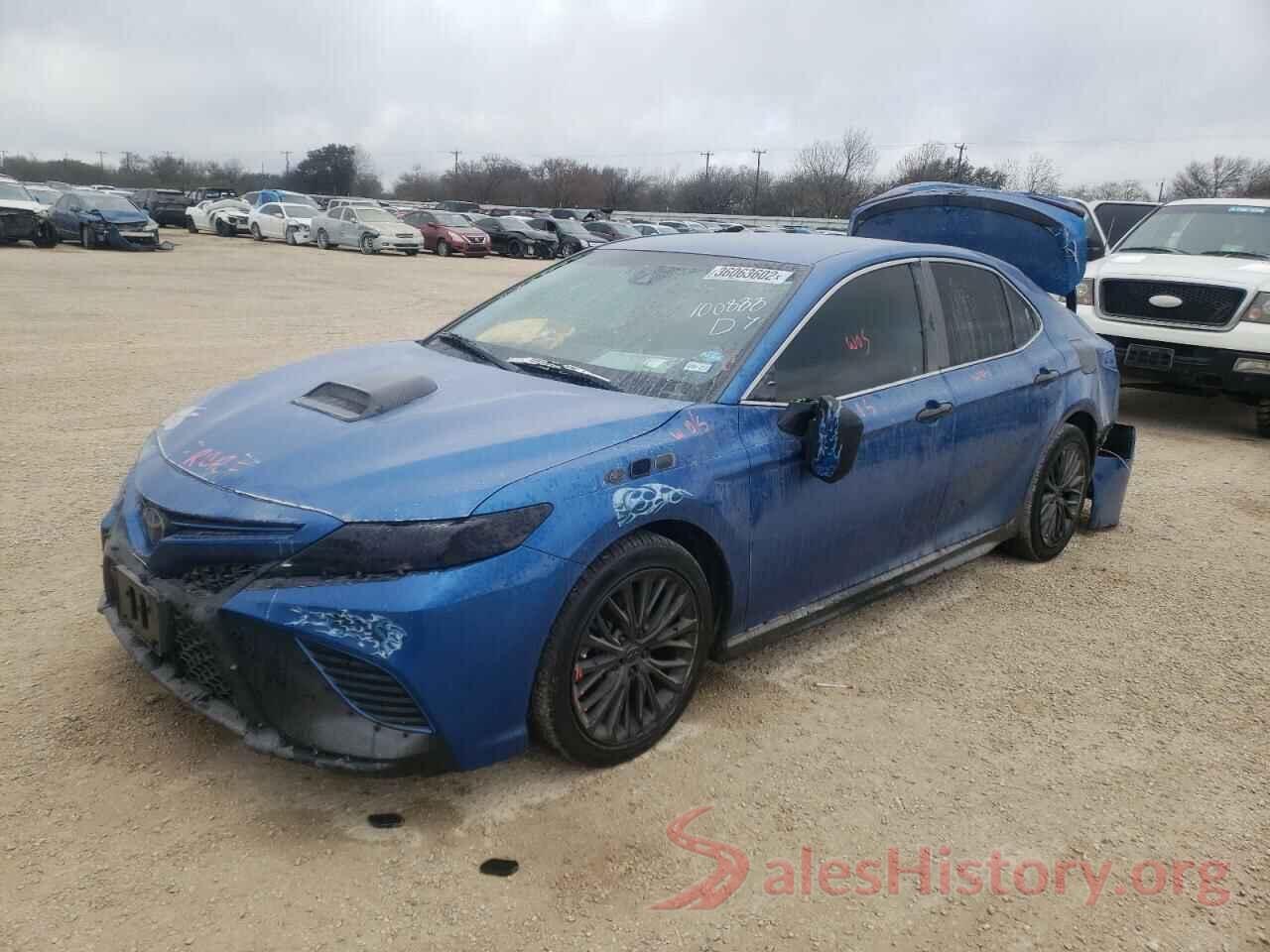 4T1B11HK4JU155769 2018 TOYOTA CAMRY