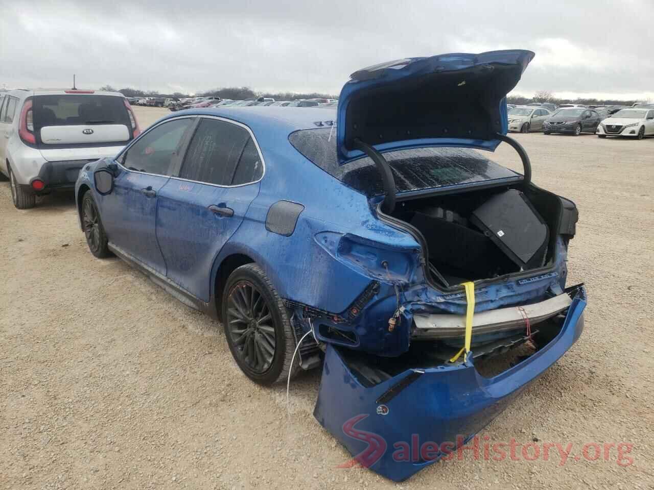 4T1B11HK4JU155769 2018 TOYOTA CAMRY