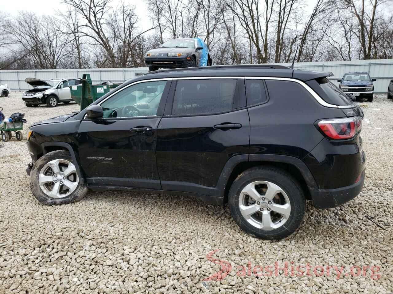 3C4NJDBB8JT135112 2018 JEEP COMPASS