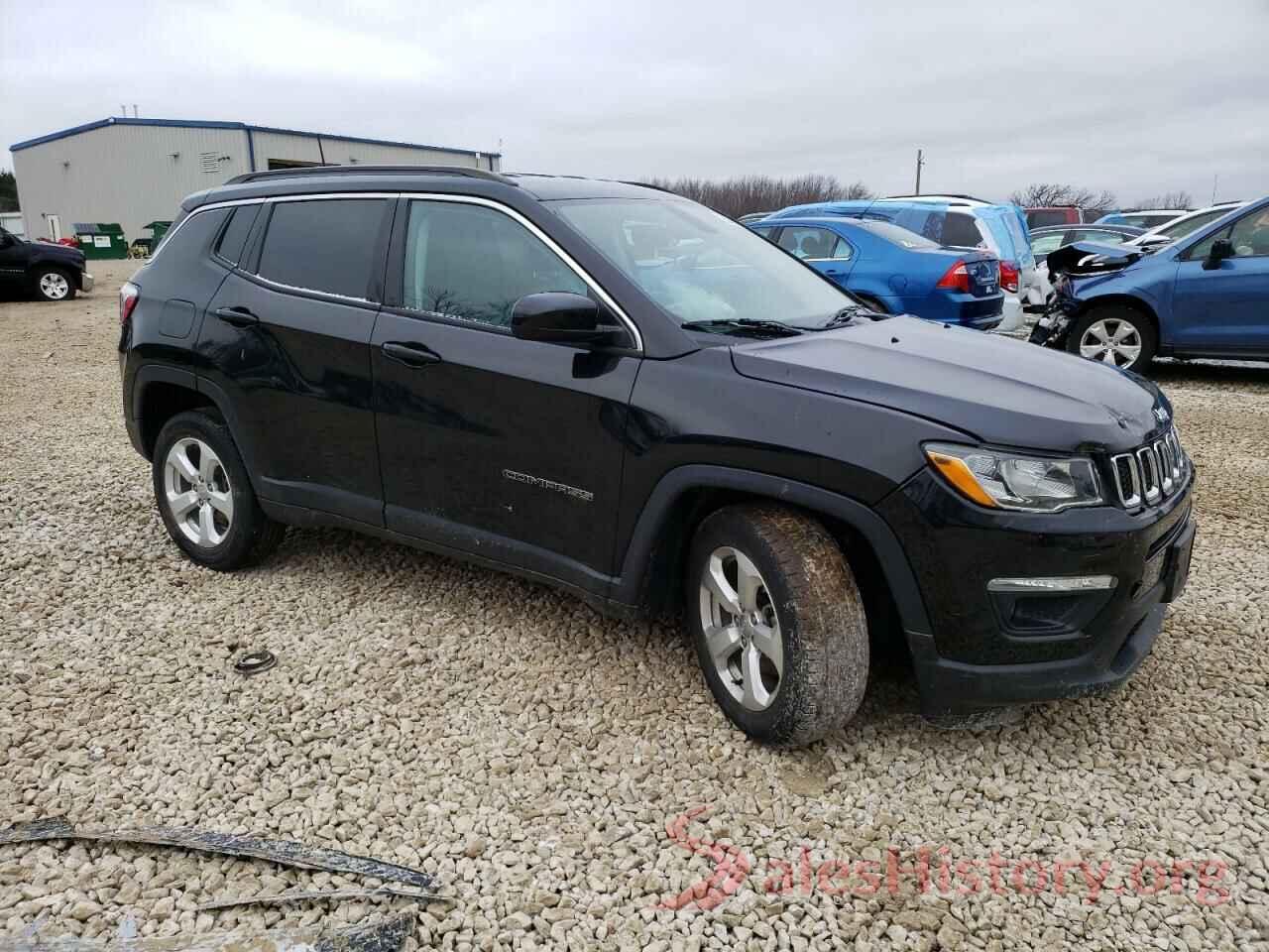 3C4NJDBB8JT135112 2018 JEEP COMPASS