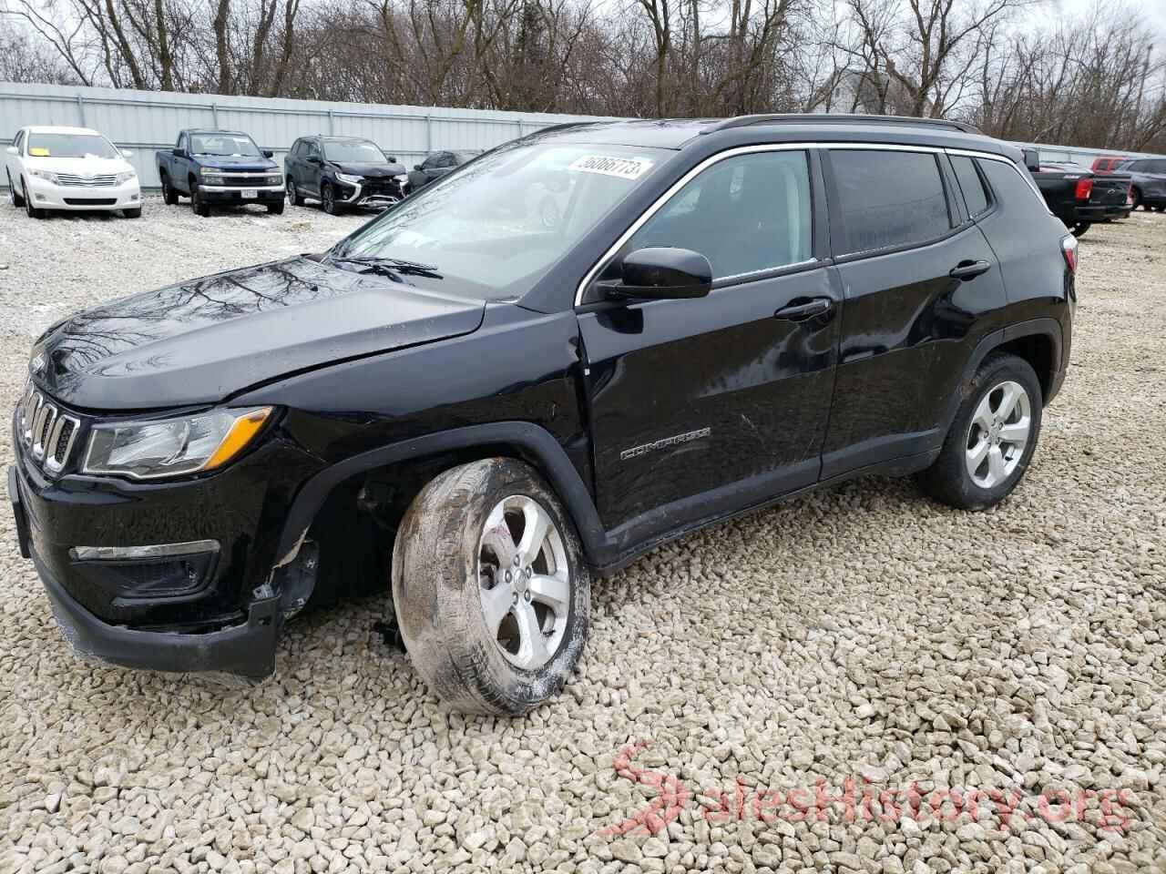 3C4NJDBB8JT135112 2018 JEEP COMPASS