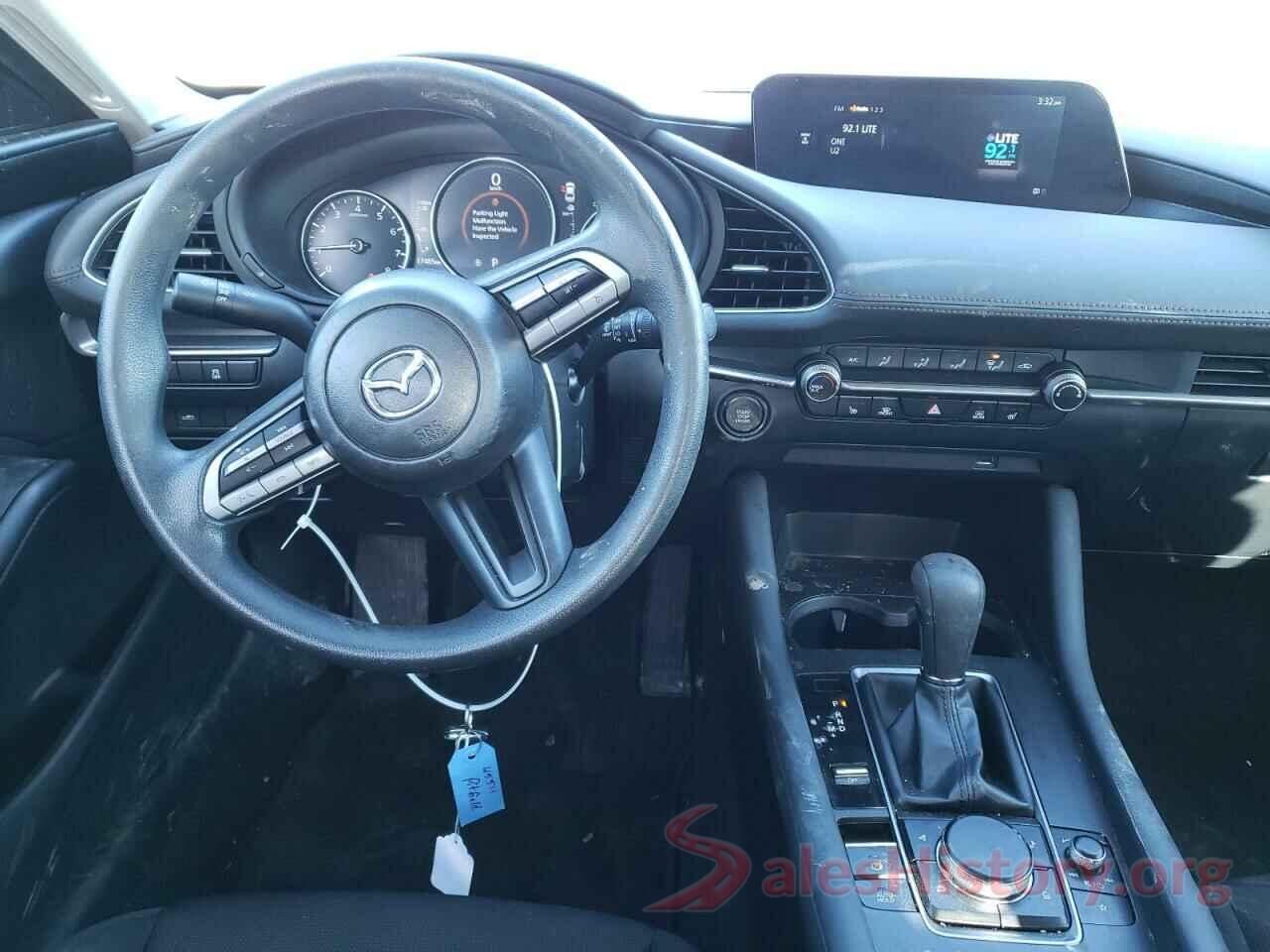 3MZBPAB7XLM135991 2020 MAZDA 3