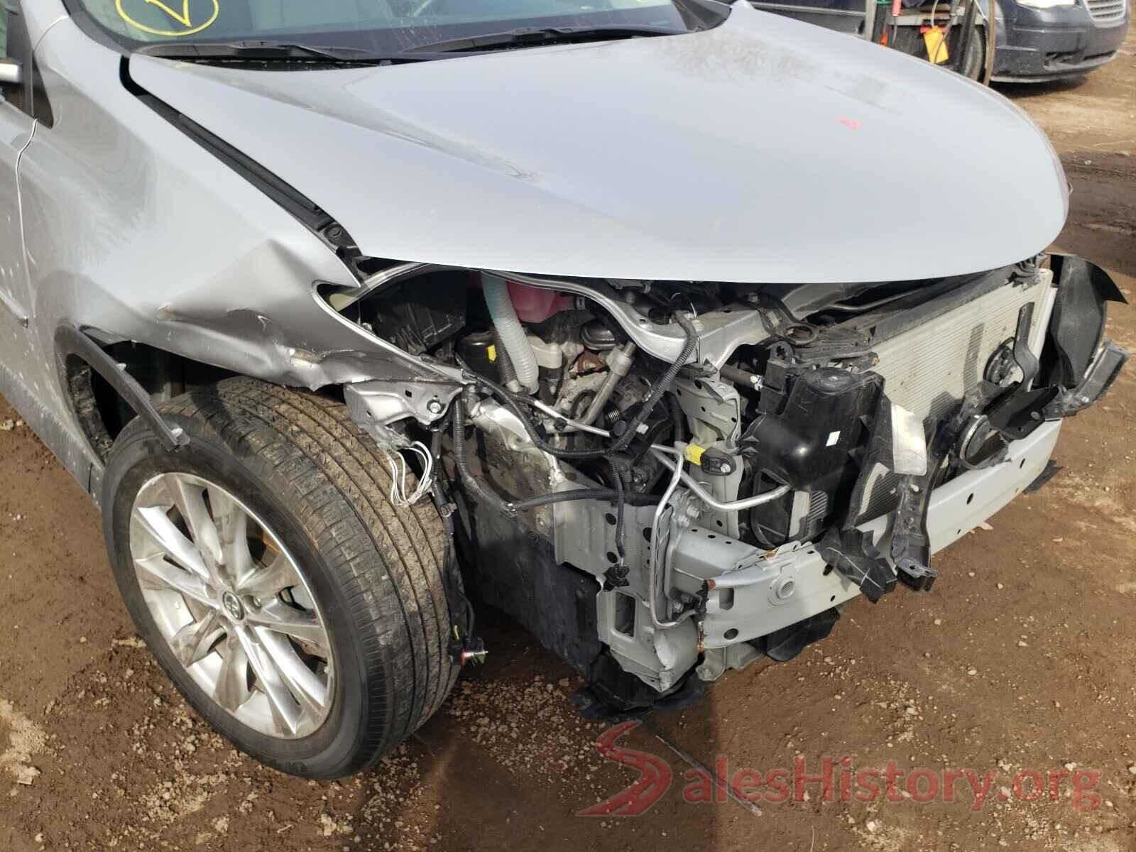 2T3DFREV0JW822528 2018 TOYOTA RAV4