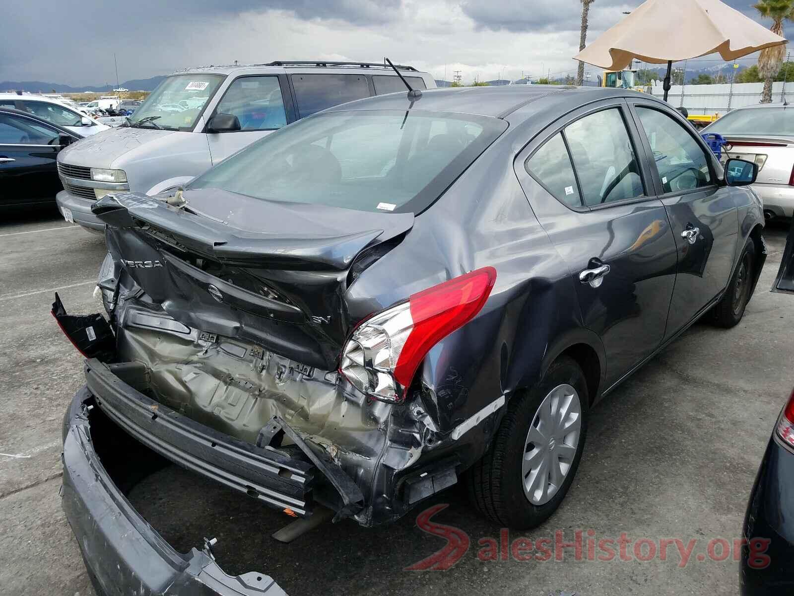 3N1CN7AP3KL839667 2019 NISSAN VERSA