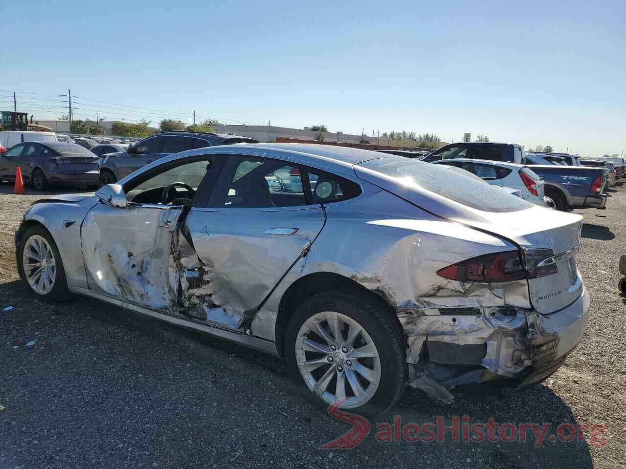 5YJSA1E21JF268306 2018 TESLA MODEL S