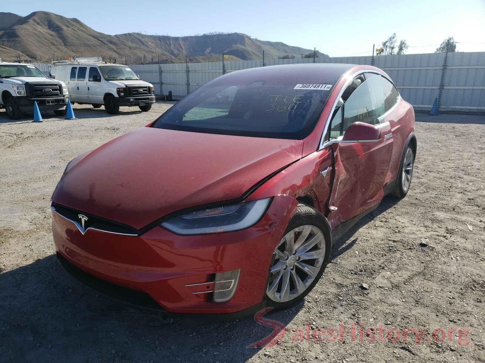 5YJXCBE44HF054458 2017 TESLA MODEL X