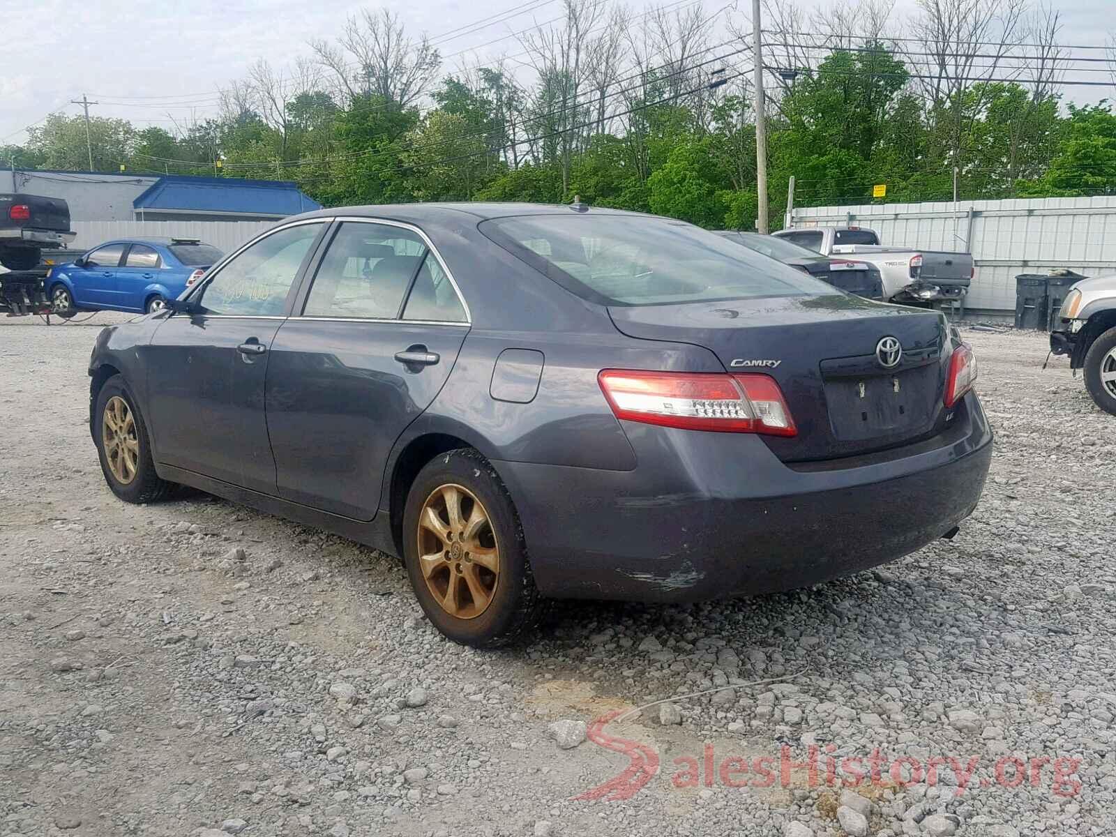 4T1BF3EK2AU112565 2010 TOYOTA CAMRY BASE