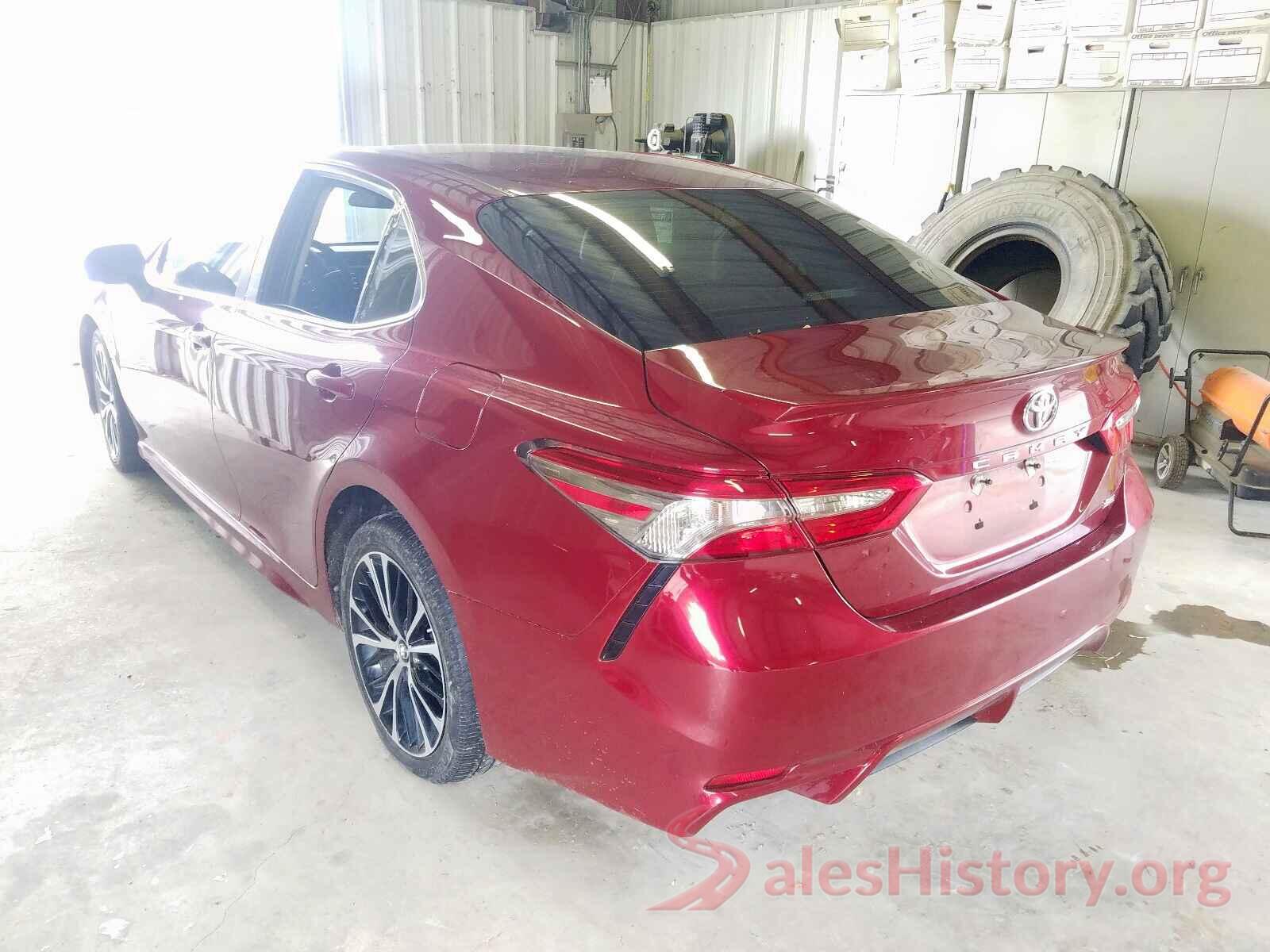 4T1B11HK4JU607705 2018 TOYOTA CAMRY