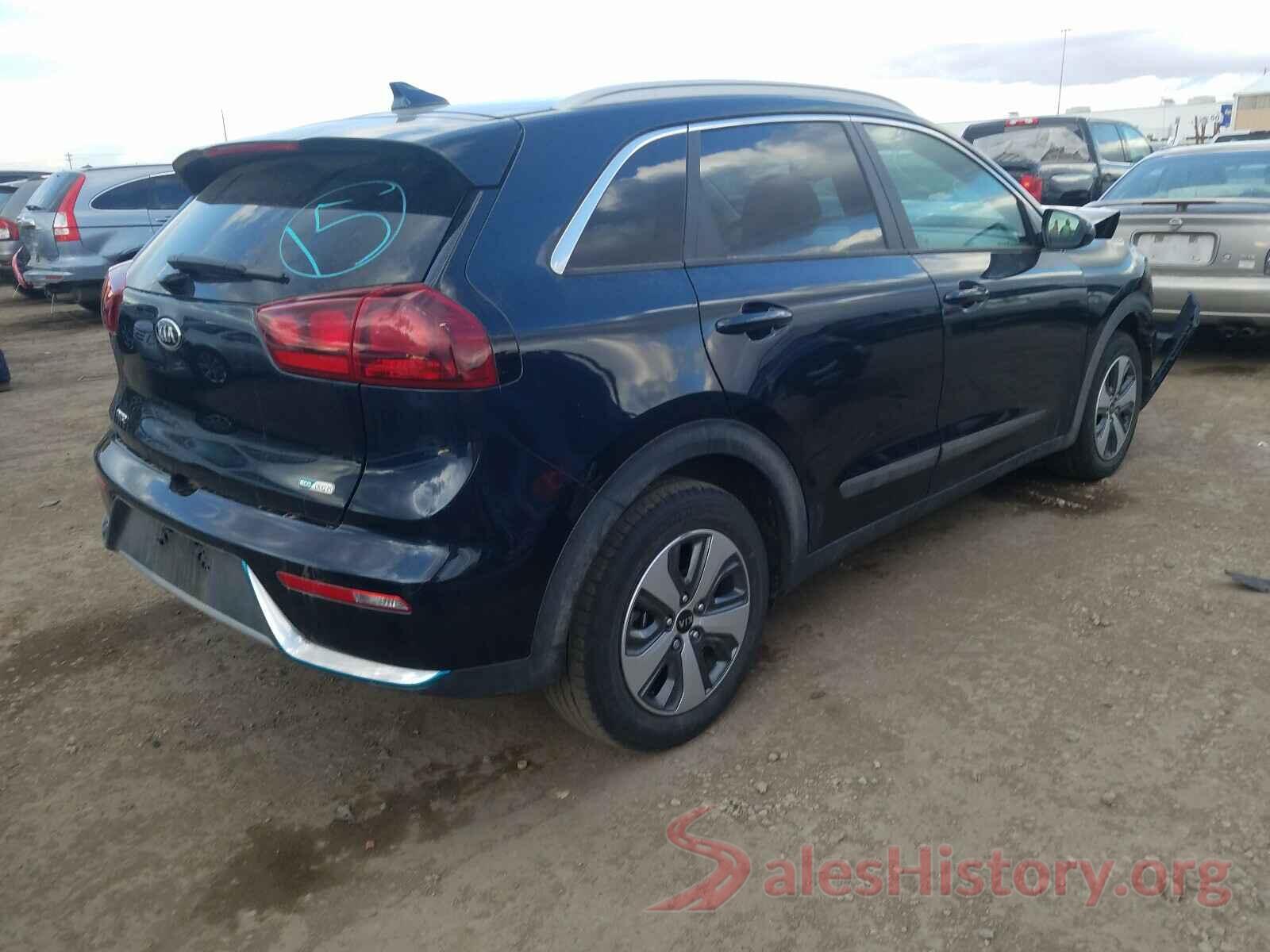 KNDCM3LD8K5354369 2019 KIA NIRO