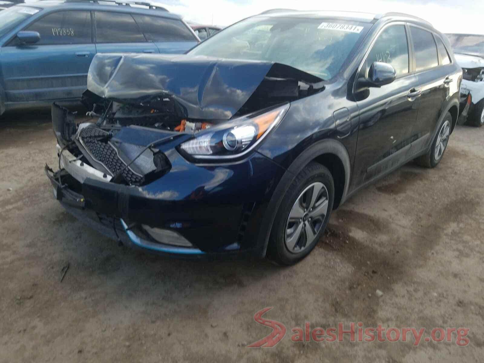 KNDCM3LD8K5354369 2019 KIA NIRO