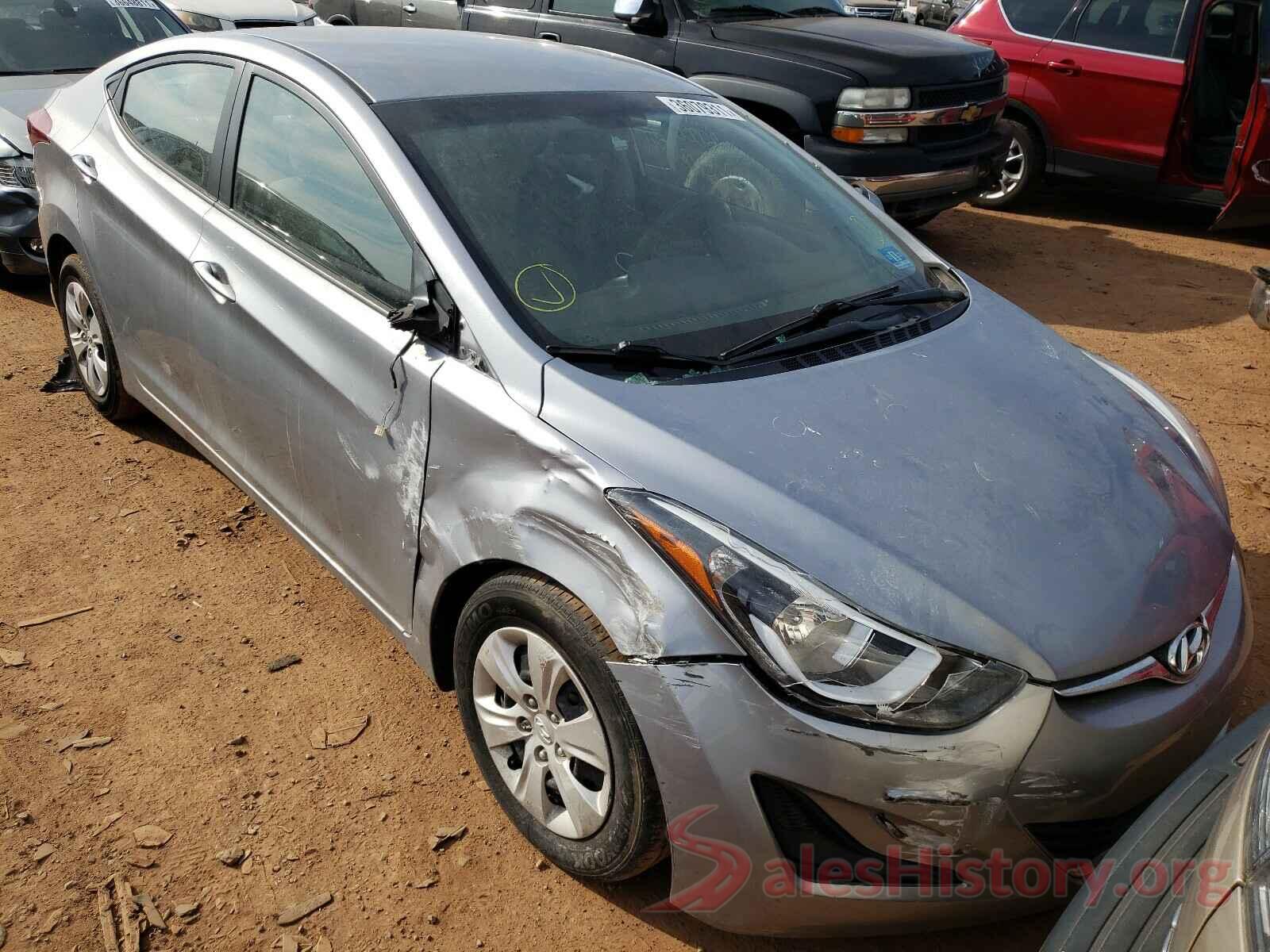 5NPDH4AE1GH705611 2016 HYUNDAI ELANTRA