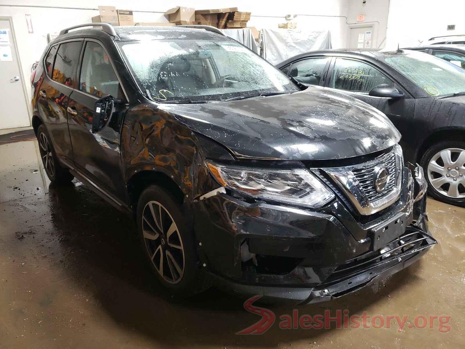 JN8AT2MV2JW324907 2018 NISSAN ROGUE