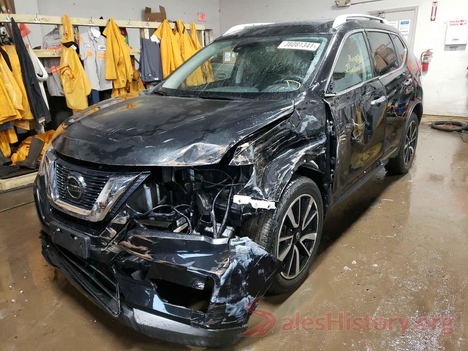 JN8AT2MV2JW324907 2018 NISSAN ROGUE