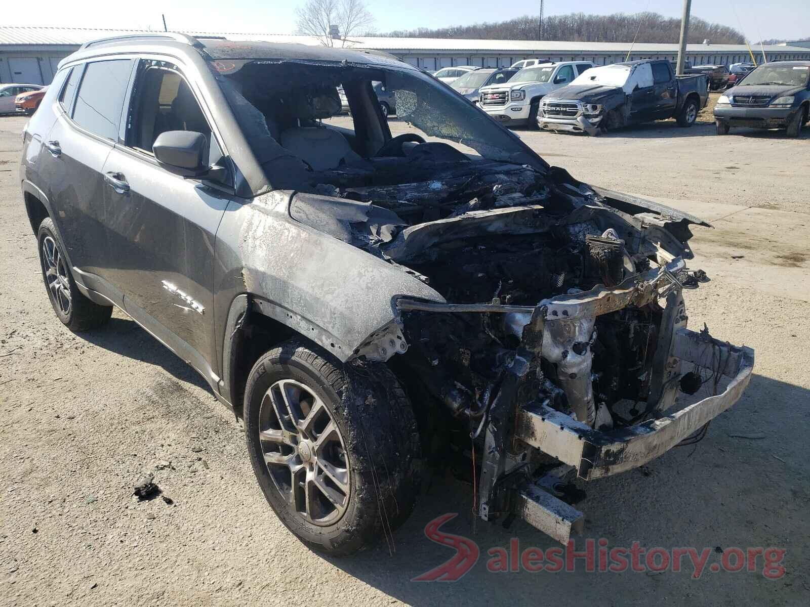 3C4NJDBB5JT259404 2018 JEEP COMPASS