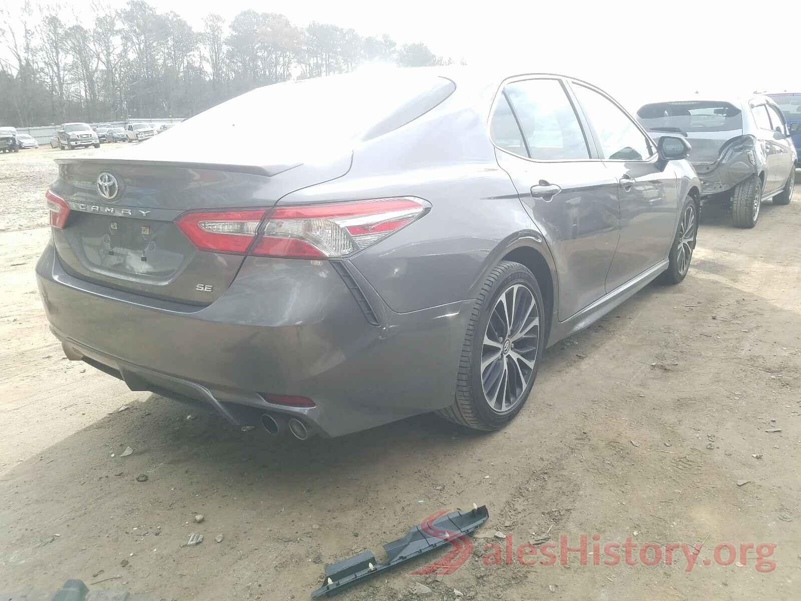 4T1B11HK7JU521823 2018 TOYOTA CAMRY