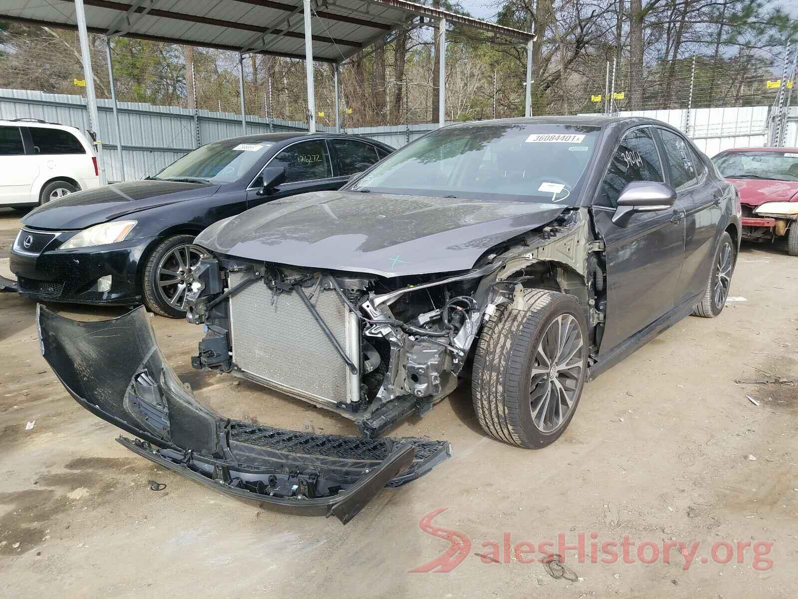 4T1B11HK7JU521823 2018 TOYOTA CAMRY