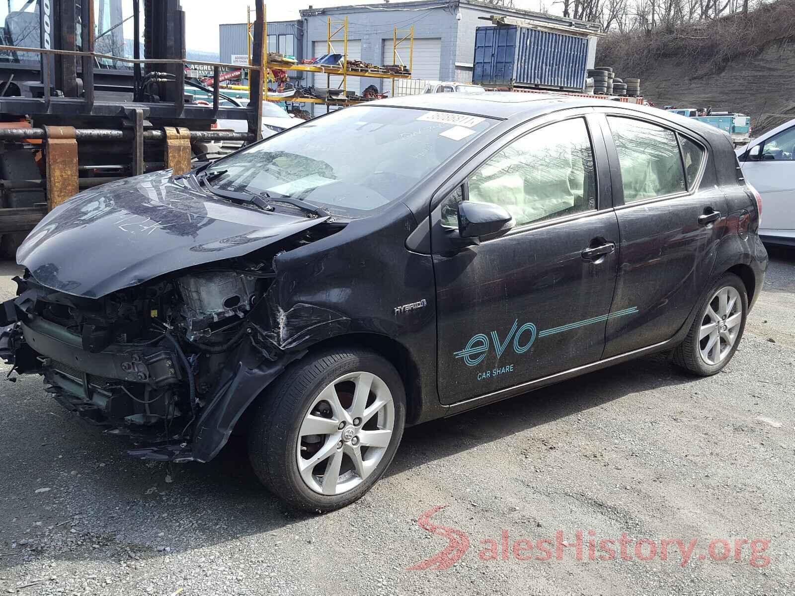 JTDKDTB35G1138630 2016 TOYOTA PRIUS