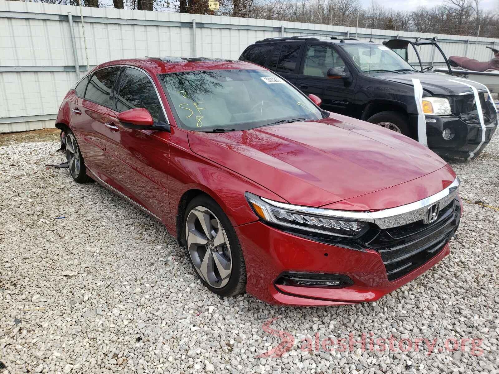 1HGCV2F90JA047087 2018 HONDA ACCORD